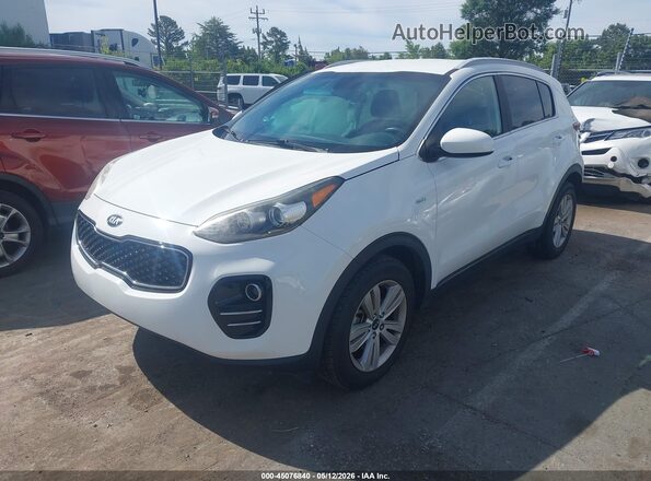 KNDPMCACXH7076387 2017 KIA SPORTAGE Белый Передняя левая четверть