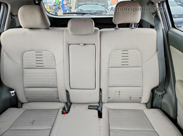 KNDPMCACXJ7306659 2018 KIA SPORTAGE Черный Вид задних сидений