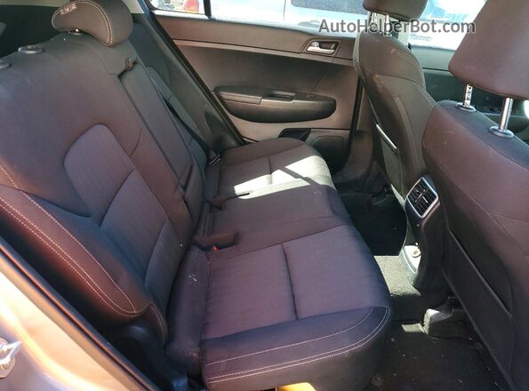 KNDPMCACXM7865195 2021 KIA SPORTAGE Silver Вид задньої частини салону