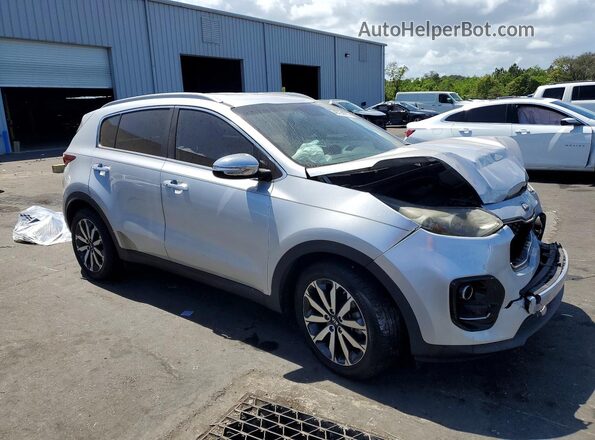 KNDPN3AC1J7401558 2018 KIA SPORTAGE Серебряный Передняя правая четверть