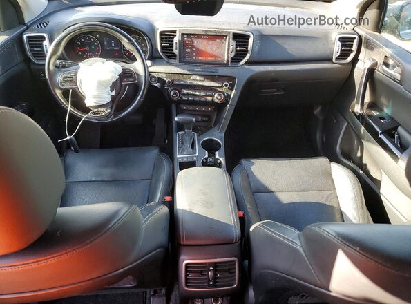 KNDPN3AC3K7613105 2019 KIA SPORTAGE Серебряный Вид панели приборов