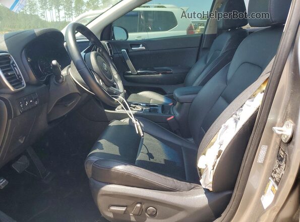 KNDPN3AC4M7913402 2021 KIA SPORTAGE Серебряный Вид салона спереди