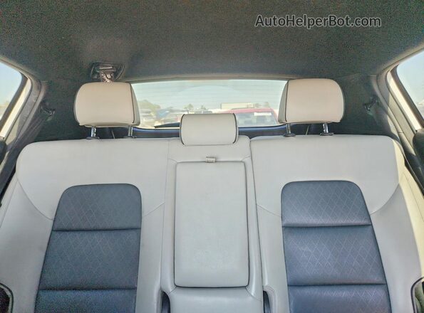 KNDPN3ACXJ7466960 2018 KIA SPORTAGE White უკანა სავარძლების ხედი