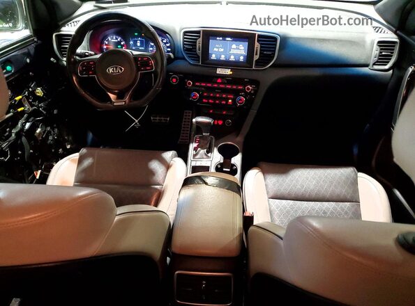 KNDPNCAC0K7546320 2019 KIA SPORTAGE Синий Вид панели приборов