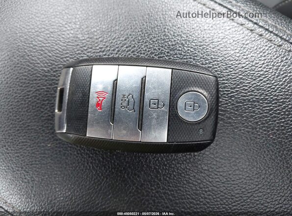 KNDPNCAC3J7399649 2018 KIA SPORTAGE Белый Вид панели приборов