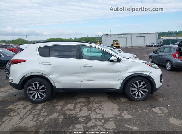KNDPNCAC3J7399649 2018 KIA SPORTAGE Белый Вид задней части салона