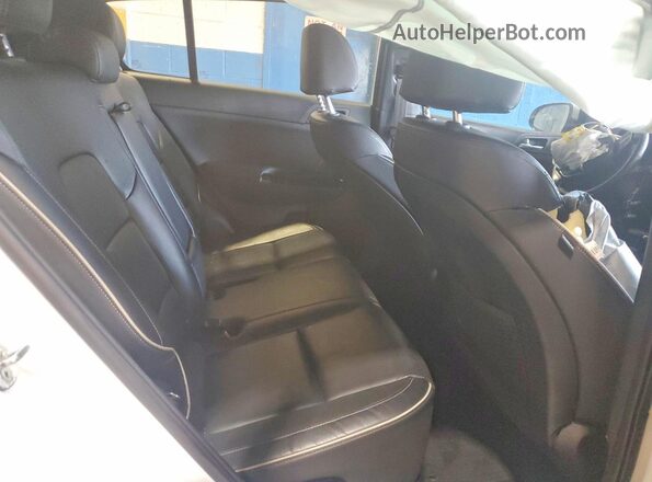 KNDPRCA60M7921110 2021 KIA SPORTAGE White უკანა სალონის ხედი