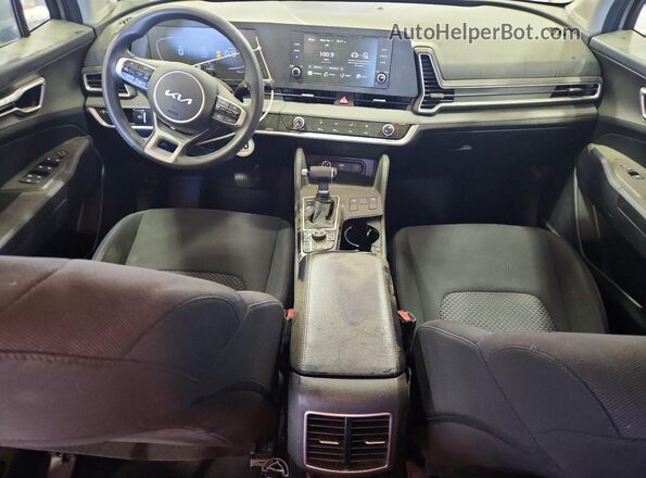 KNDPUCAF5P7094966 2023 KIA SPORTAGE Серебряный Вид панели приборов