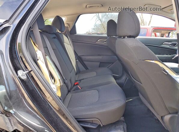 KNDPUCDF8R7305236 2024 KIA SPORTAGE Черный Вид задних сидений