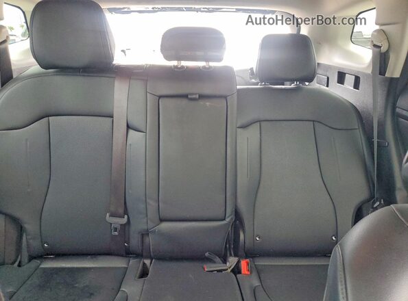 KNDPV3DF9R7282143 2024 KIA SPORTAGE Gray Widok tylnych siedzeń