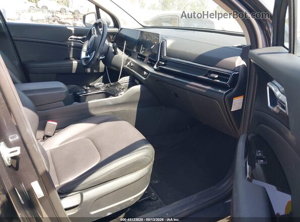 KNDPVCAG4P7117269 2023 KIA SPORTAGE HYBRID Gray Widok wnętrza z przodu