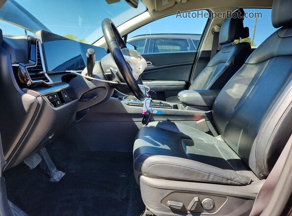 KNDPVCAG7P7057228 2023 KIA SPORTAGE Black Front interior view