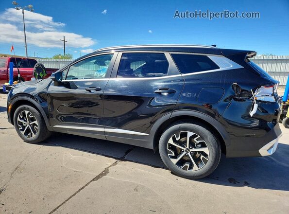 KNDPVCAG7P7057228 2023 KIA SPORTAGE Black Rear left