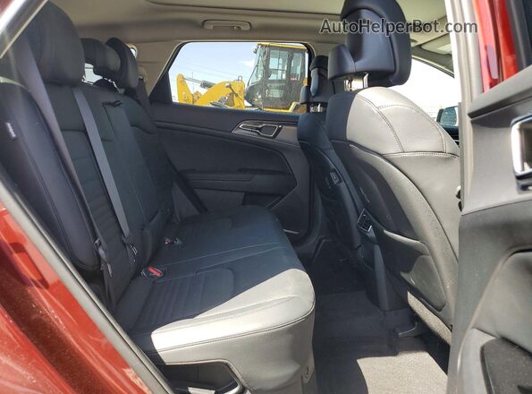 KNDPXCDG2S7207745 2025 KIA SPORTAGE Maroon Vista interior trasera