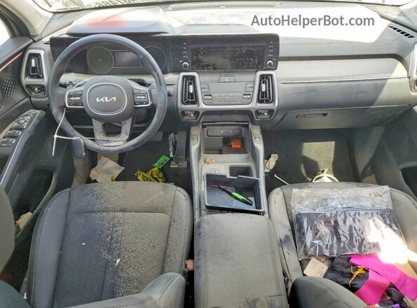 KNDRHDLG0P5175166 2023 KIA SORENTO Silver Dashboard view