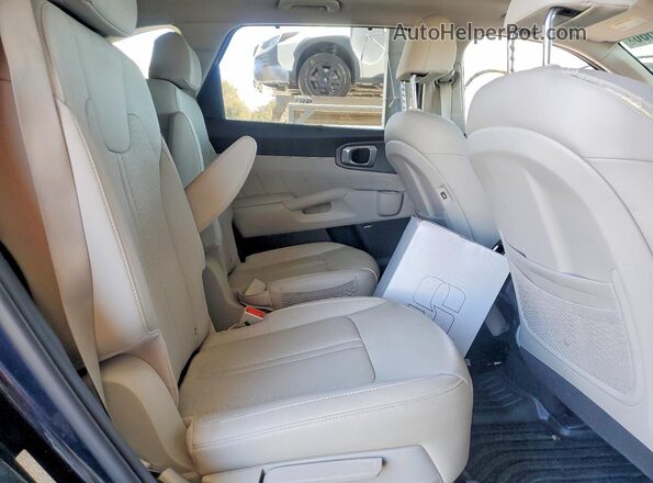 KNDRKDLG8P5145253 2023 KIA SORENTO Blue Vista interior trasera