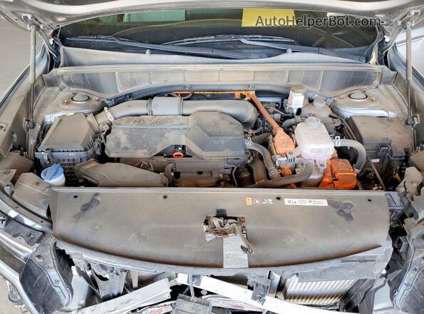 KNDRMDLG4P5130078 2023 KIA SORENTO Silver Widok wnętrza z tyłu
