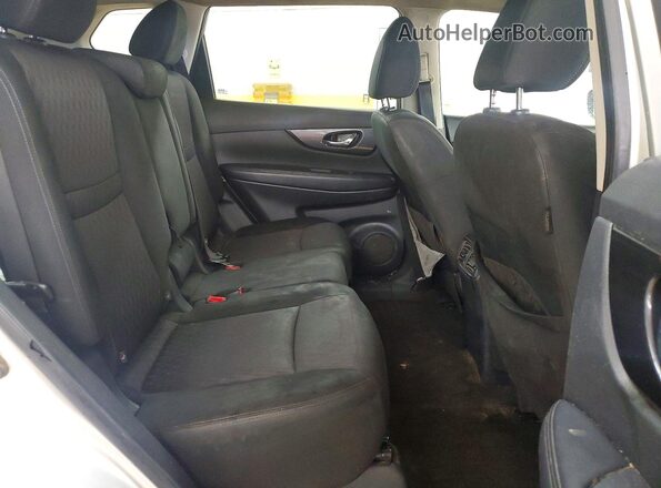 KNMAT2MT0JP540503 2018 NISSAN ROGUE Silver Widok wnętrza z tyłu