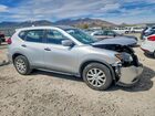 2017 Nissan Rogue S Silver vin: KNMAT2MT2HP586568
