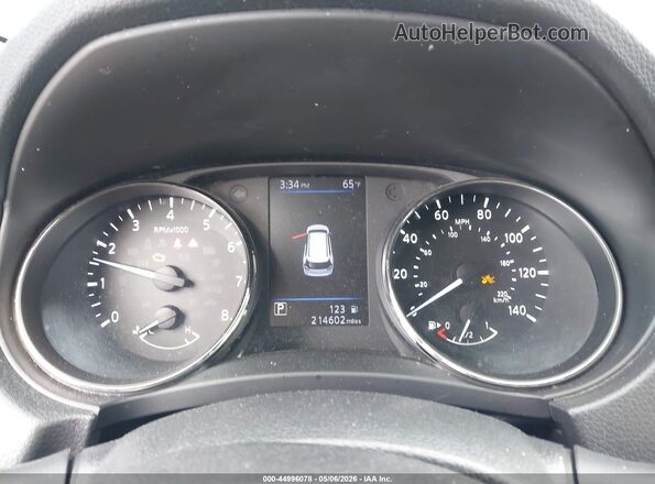 KNMAT2MT2JP525615 2018 NISSAN ROGUE White Widok tylnych siedzeń