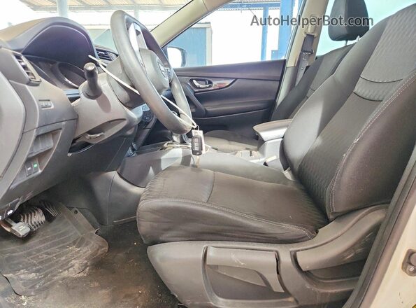 KNMAT2MT5HP544301 2017 NISSAN ROGUE Белый Вид салона спереди