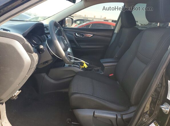 KNMAT2MT5HP571319 2017 NISSAN ROGUE Черный Вид салона спереди