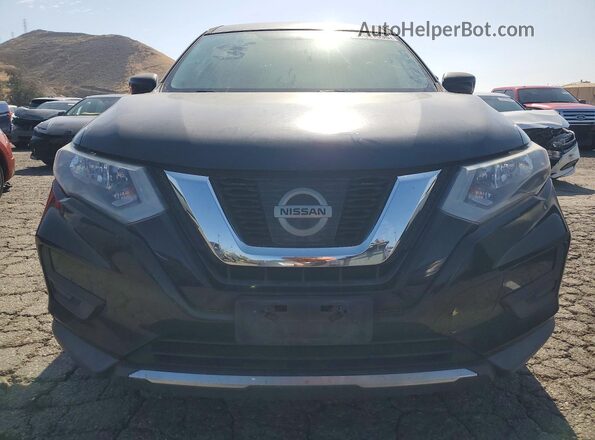 KNMAT2MT5HP571319 2017 NISSAN ROGUE Черный Вид спереди