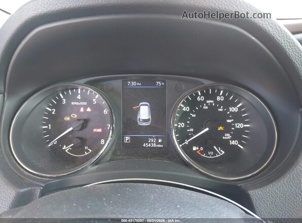 KNMAT2MT5JP536706 2018 NISSAN ROGUE White Вид задніх сидінь