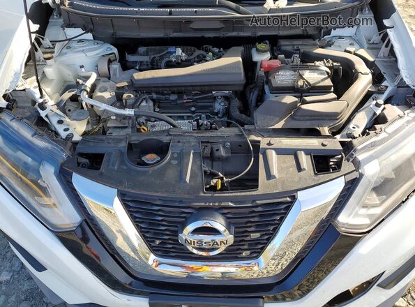 KNMAT2MT6HP564833 2017 NISSAN ROGUE White Engine compartment view