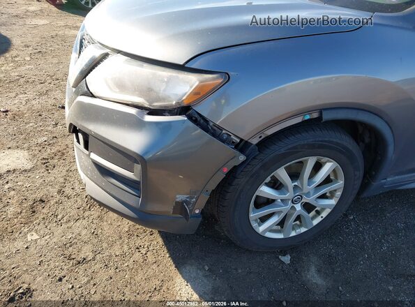 KNMAT2MT7JP543737 2018 NISSAN ROGUE Серый Вид спереди