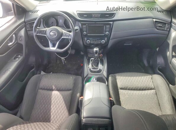 KNMAT2MT8JP570400 2018 NISSAN ROGUE Silver Vista del salpicadero