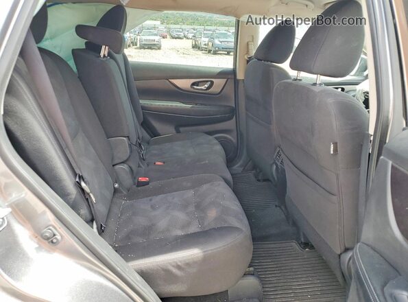 KNMAT2MT9GP628863 2016 NISSAN ROGUE Gray Вид задньої частини салону