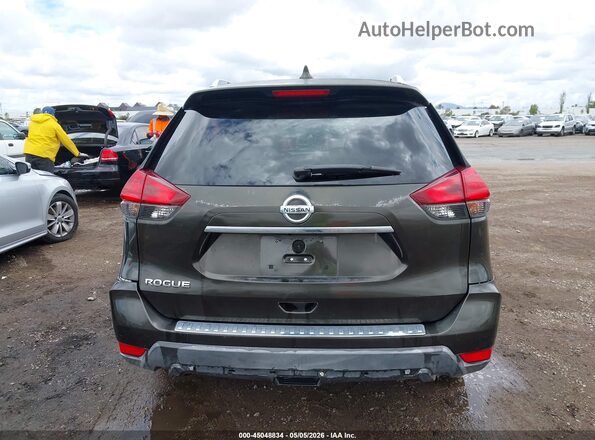 KNMAT2MT9HP520504 2017 NISSAN ROGUE Серый 