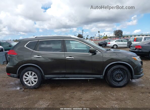 KNMAT2MT9HP520504 2017 NISSAN ROGUE Серый Вид задней части салона