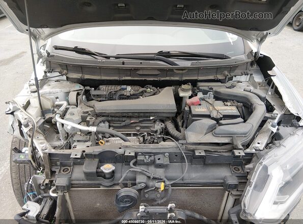 KNMAT2MT9JP593684 2018 NISSAN ROGUE Silver Vista trasera