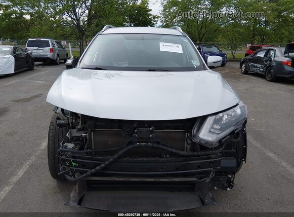 KNMAT2MT9JP593684 2018 NISSAN ROGUE Silver Vista del cuadro de instrumentos