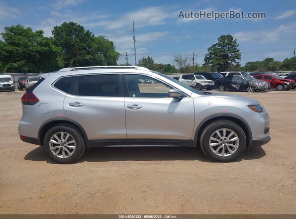 KNMAT2MT9KP538637 2019 NISSAN ROGUE Silver Widok wnętrza z tyłu