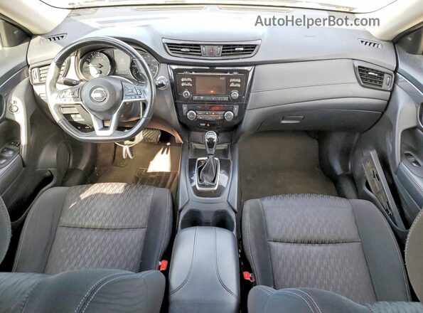 KNMAT2MTXHP551177 2017 NISSAN ROGUE Black Вид панелі приладів