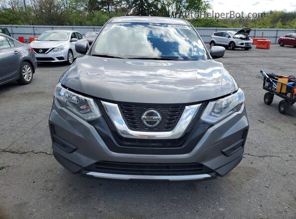 KNMAT2MV0JP578041 2018 NISSAN ROGUE Серый Вид спереди