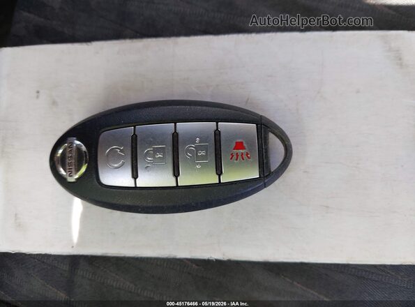 KNMAT2MV2HP596311 2017 NISSAN ROGUE Silver Vista del salpicadero