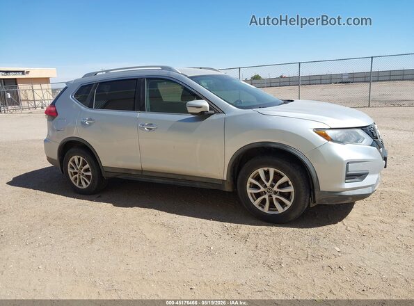 KNMAT2MV2HP596311 2017 NISSAN ROGUE Silver Vista interior trasera