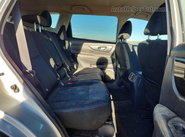 KNMAT2MV2LP505658 2020 NISSAN ROGUE Silver Widok wnętrza z tyłu
