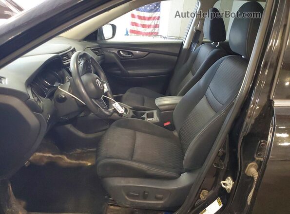 KNMAT2MV3JP503611 2018 NISSAN ROGUE Черный Вид салона спереди