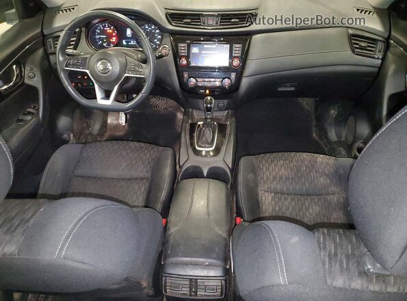 KNMAT2MV3JP503611 2018 NISSAN ROGUE Черный Вид панели приборов