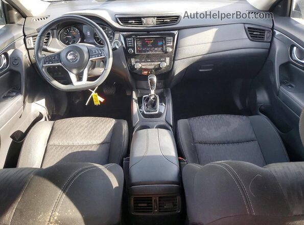 KNMAT2MV4JP567656 2018 NISSAN ROGUE White Dashboard view