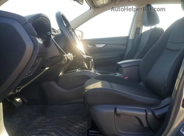 KNMAT2MV5JP539638 2018 NISSAN ROGUE Gray Widok wnętrza z przodu