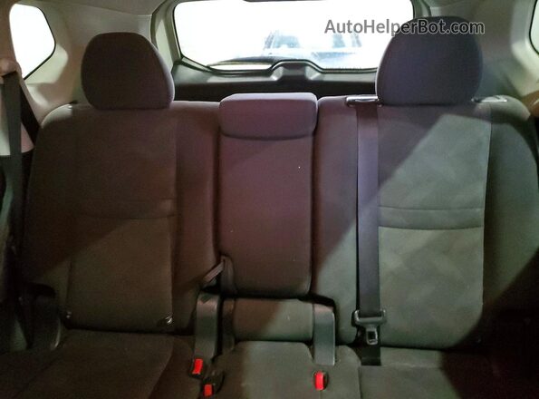 KNMAT2MV7GP699285 2016 NISSAN ROGUE Black Widok tylnych siedzeń