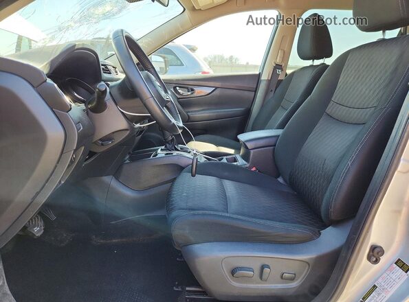 KNMAT2MV7KP515729 2019 NISSAN ROGUE Серебряный Вид салона спереди