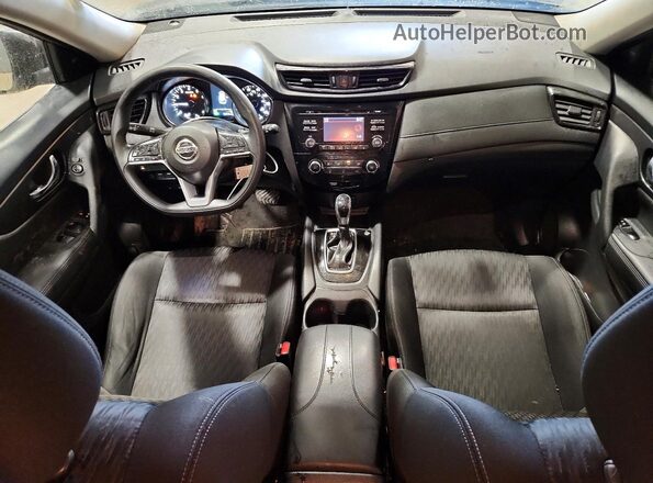 KNMAT2MV8HP574006 2017 NISSAN ROGUE Черный Вид панели приборов