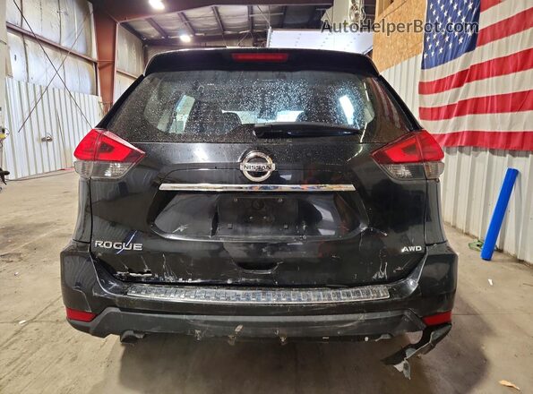 KNMAT2MV8HP574006 2017 NISSAN ROGUE Черный Вид сзади
